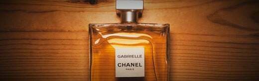 Perfume-Rose-Eau-De-Cologne-Fragrances-Companies-Web-Design-for-www-robertet-com طراحی سایت عطر و ادکلن و گلاب و طراحی فروشگاه اینترنتی عطر و اودکلن و طراحی وب سایت شرکت های عطر سازی و گلاب سازی و ساخت سایت کارخانجات عطر و کارگاه های گلاب گیری و طراحی فروشگاه آنلاین عطرجات و محصولات معطر و طراحی سایت شرکتهای سازنده خوشبوکننده های صنعتی و صنایع خوشبو کننده - طراحی سایت عطر و ادکلن برای گروه صنعتی عطر و ادکلن رابرتت فرانسه