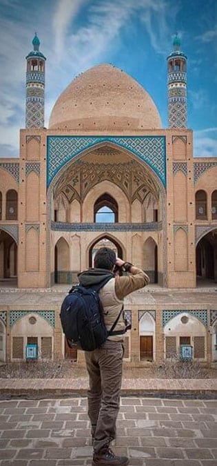 Tourism-Web-Design-Ideas-Comments-of-Previous-Fellow-Travelers-BG طراحی سایت گردشگری سلامت و طراحی سایت توریستی و گردشگری برای ﺗﻮرﯾﺴﻢ درﻣﺎﻧﯽ و ساخت سایت گردشگری پزشکی و راه اندازی وب سایت توریسم پزشکی و طراحی پرتال مدیکال توریسم و ساخت وبسایت اکوسیستم سلامت دیجیتال در ایران - نظرات همسفران قبلی