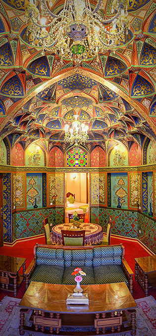 Hotel-Accommodation-Web-Design-Utilize-Visually-Appealing-Content-BG قیمت طراحی سایت هتل و تعرفه ساخت وبسایت هتل ها و هزینه راه اندازی پرتال اطلاع رسانی برای هتل ها و اماکن اقامتی و نورم مبلغ پروژه های طراحی سایت هتلی و نرخ تعرفه دیزاین وبسایت های معرفی و مسافرپذیری و رزرواسیون اتاق برای هتل ها و اماکن اقامتی - بکارگیری محتوای بصری جذاب