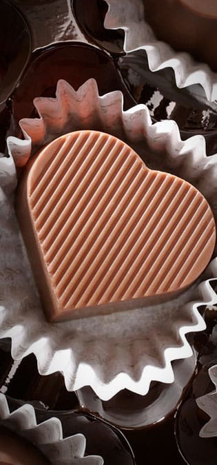 طراحی سایت صنایع شکلات و فروشگاه اینترنتی شکلات و طراحی سایت کارخانه جات شکلات سازی و طراحی وب سایت نمایشگاه های شکلات و آبنبات و طراحی وبسایت فروش آنلاین شکلات و پاستیل و ساخت سایت شرکت های فروش و بسته بندی شکلات و راه اندازی سایت شرکتهای صادرات شکلات و تنقلات و طراحی سایت خانه شکلات و طراحی فروشگاه شکلات تلخ و لوکس و خارجی - نمایش تصاویر بصری جذاب شکلات