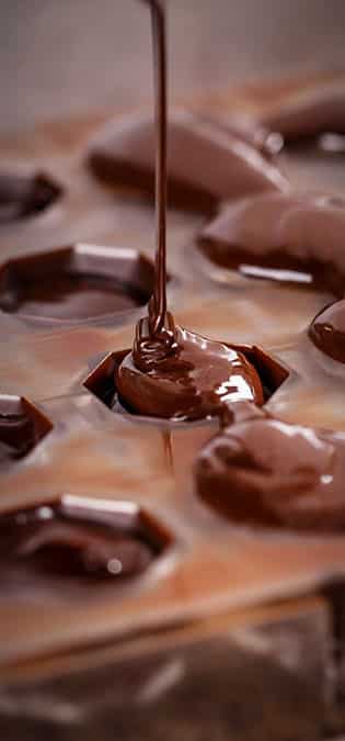 طراحی سایت صنایع شکلات و فروشگاه اینترنتی شکلات و طراحی سایت کارخانه جات شکلات سازی و طراحی وب سایت نمایشگاه های شکلات و آبنبات و طراحی وبسایت فروش آنلاین شکلات و پاستیل و ساخت سایت شرکت های فروش و بسته بندی شکلات و راه اندازی سایت شرکتهای صادرات شکلات و تنقلات و طراحی سایت خانه شکلات و طراحی فروشگاه شکلات تلخ و لوکس و خارجی - انتشار ویدیوهای آموزشی طریقه ساخت شکلات