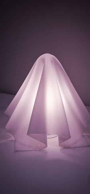 طراحی سایت صنایع روشنایی و نور و طراحی وب شرکت های فعال در عرصه نور و نورپردازی و راه اندازی پرتال مجتمع ها و کارخانه های کالاهای نور و نور الکتریکی و روشنایی و نورپردازی و ساخت سایت شرکت‌های واردکننده انواع تجهیزات نور و چراغهای تزیینی و روشنایی - استودیو عکاسی داخلی